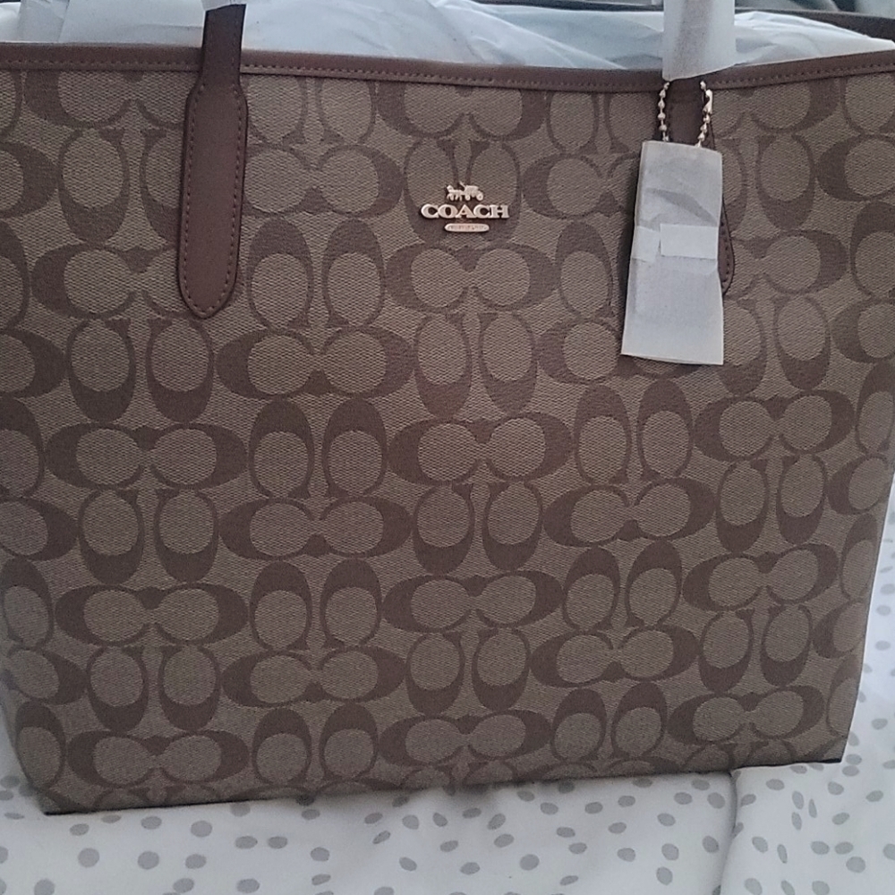 Signature City Tote